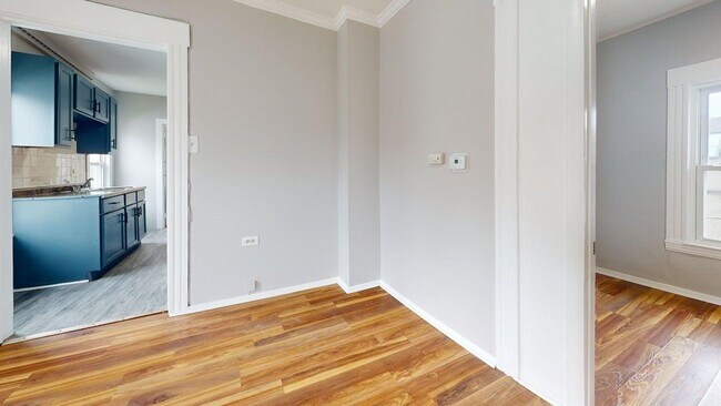 Foto del edificio - 3272 W 50th St