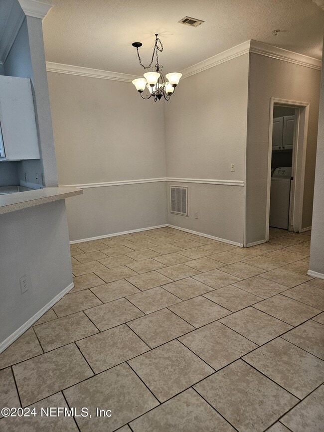 Building Photo - 13810 Sutton Park Dr N