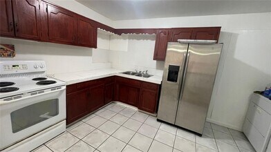 Building Photo - 301 N 67th Ave