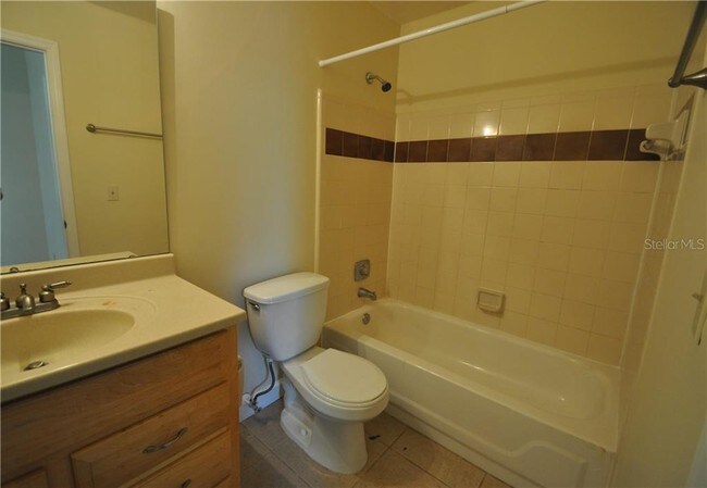Building Photo - 6178 Westgate Dr