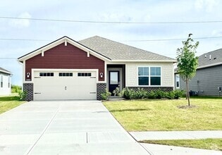 Building Photo - 6511 Magnolia Dr