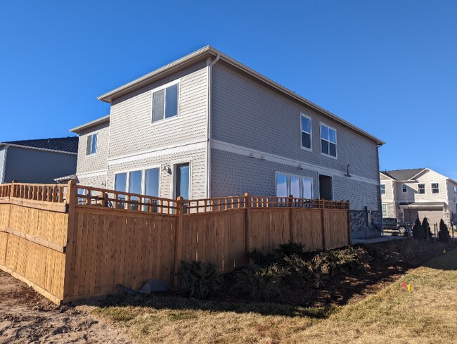 Foto del edificio - 4450 Barrow Ln