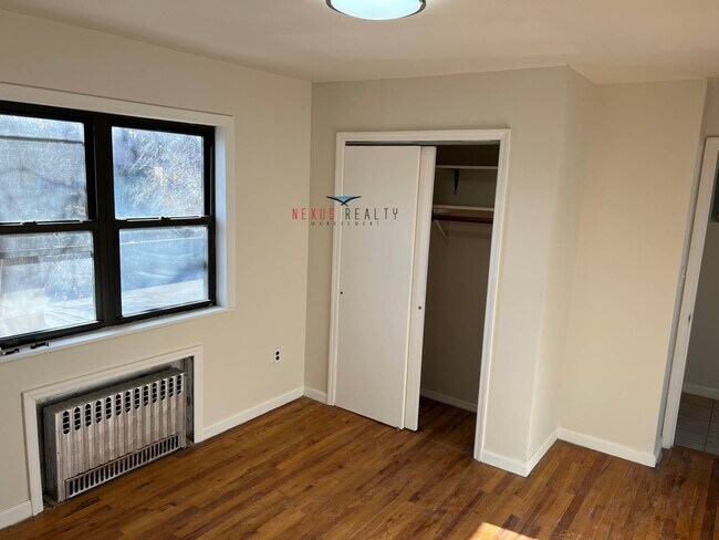 Foto del edificio - 42-07 Astoria Blvd S