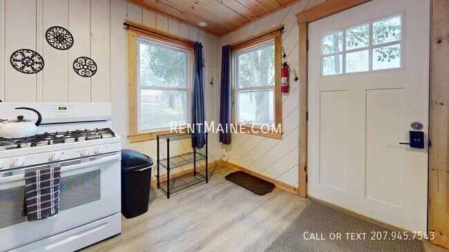 Foto del edificio - 8 Sand Beach Ln