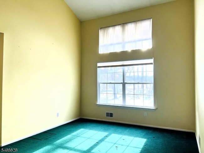 Building Photo - 1802 Scarlett Dr