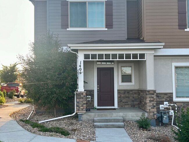 Foto del edificio - 2 Bedroom Townhome in Thornton