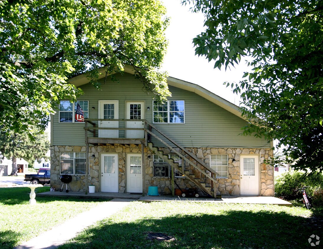 Primary Photo - 189 N Harrison St