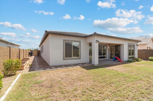 Building Photo - 10128 E Supernova Dr