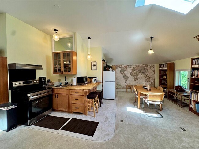 Foto del edificio - 333 Colebrook Dr