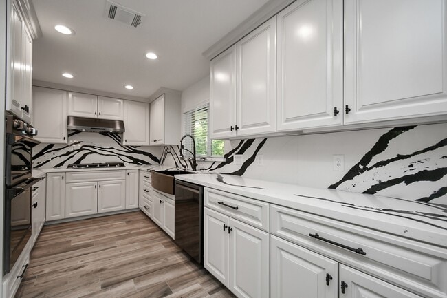 Foto del edificio - 1805 East Ave