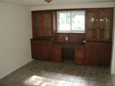 Building Photo - 5553 Dvorak St