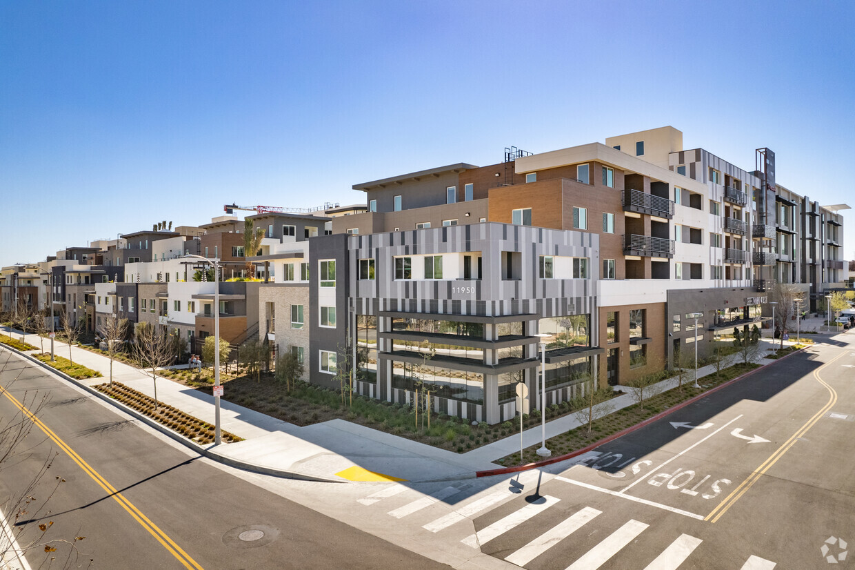 Alexan Noho West - Apartments In North Hollywood, Ca 