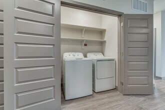 Interior Photo - Rise 120