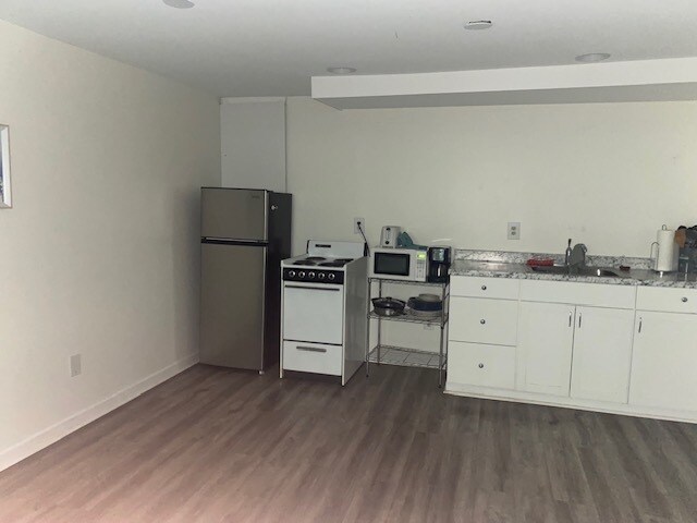 Foto del edificio - 2290 Lavender Dr