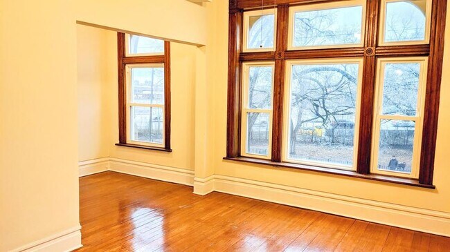 Foto del edificio - 1404 N Noble St