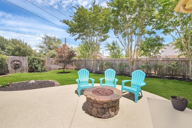 Building Photo - 28602 Hayden Park Dr