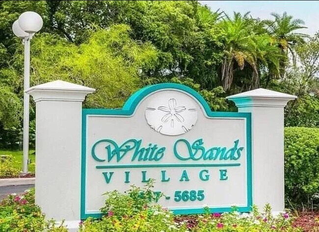 Foto del edificio - 5649 Midnight Pass Rd