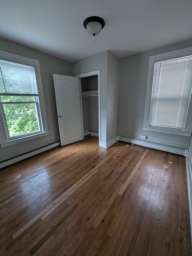 Building Photo - 548 Dixwell Ave