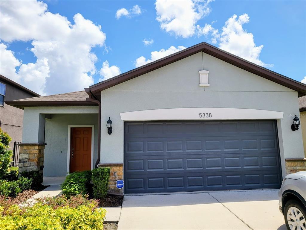 Foto principal - 5338 Fallen Leaf Dr