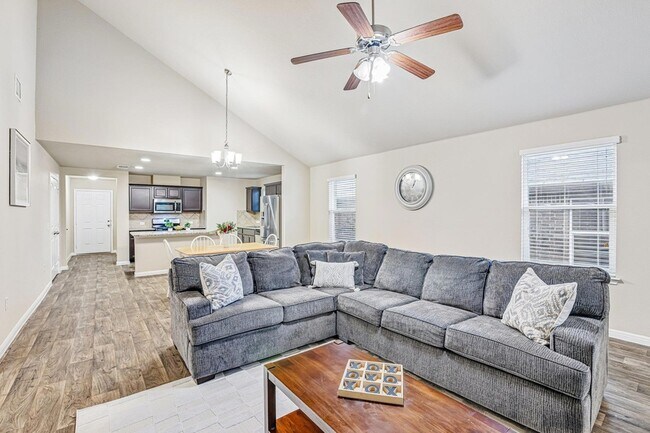 Foto del edificio - 10604 Menominee Falls Ln