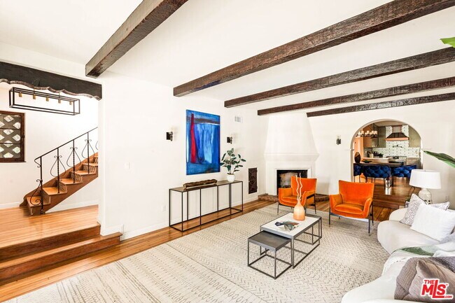 Foto del edificio - 345 N Orange Dr