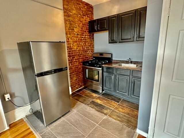 Foto del edificio - Beautiful 1 Bedroom Apartment /Utilities I...