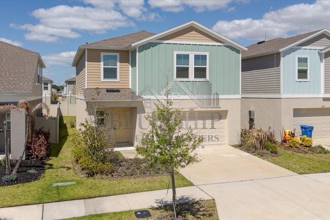 Building Photo - 12937 Camarillo Pl