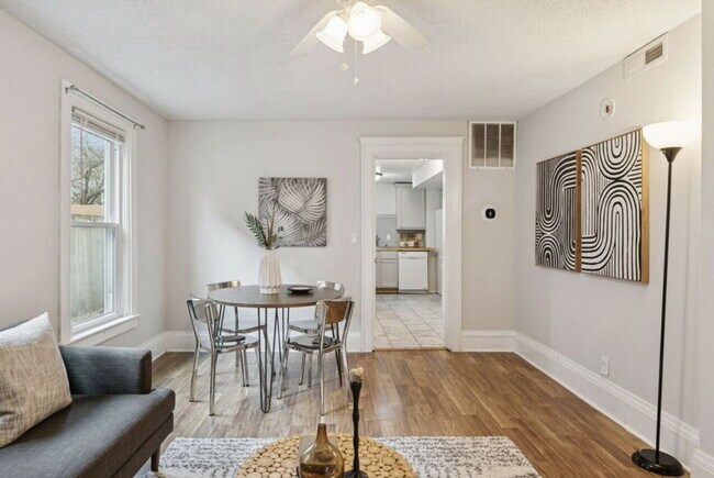 Foto del edificio - 1504 4th St NE