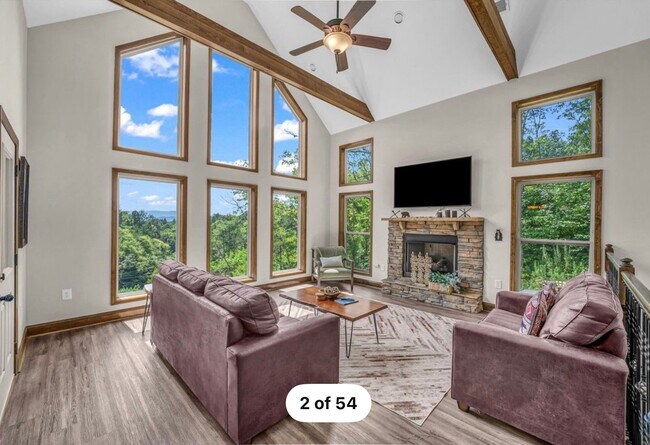 Foto del edificio - 2123 Megan Ridge Dr