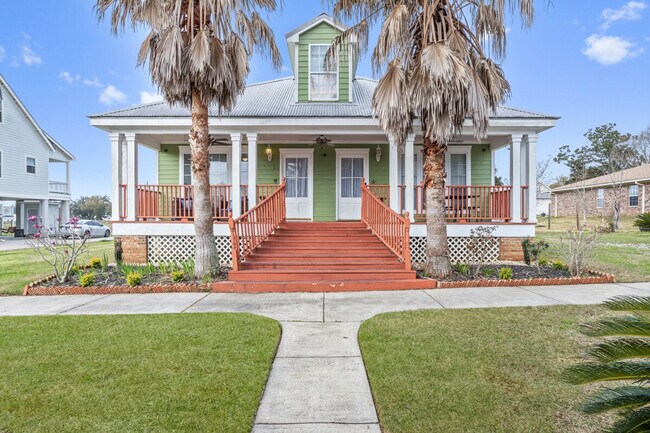 Foto del edificio - 426 Russell Ave