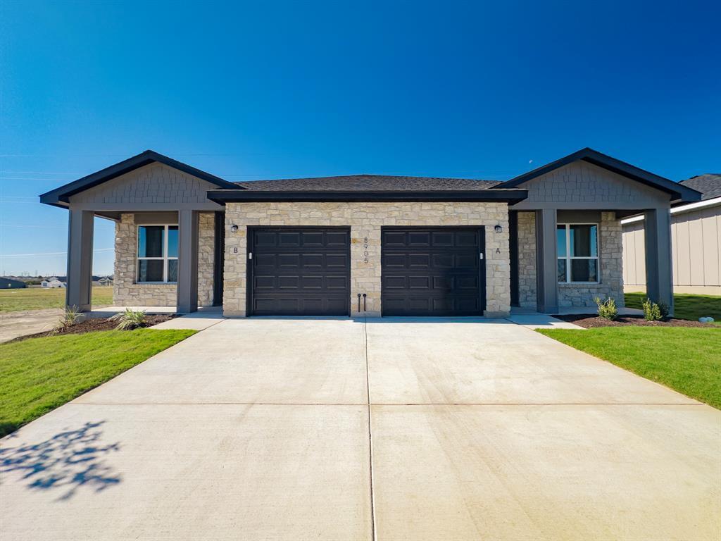 Foto principal - 8905 Ash Rd