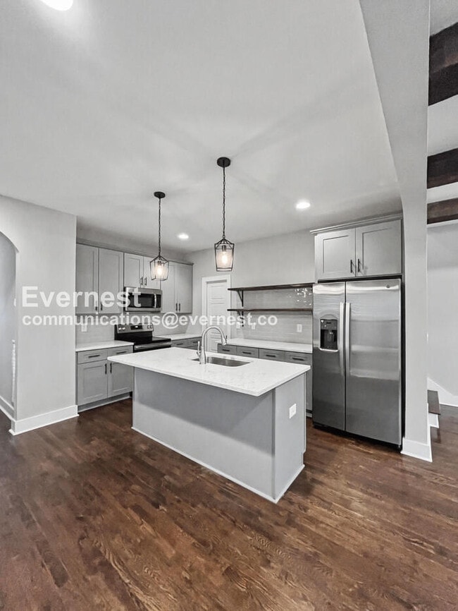 Foto del edificio - 2332 Oak Ct