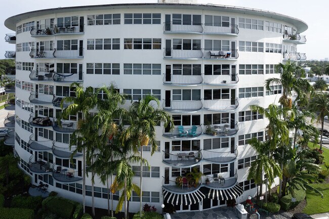 Foto del edificio - 3250 NE 28th St