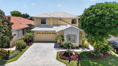 Building Photo - 6362 Brava Way