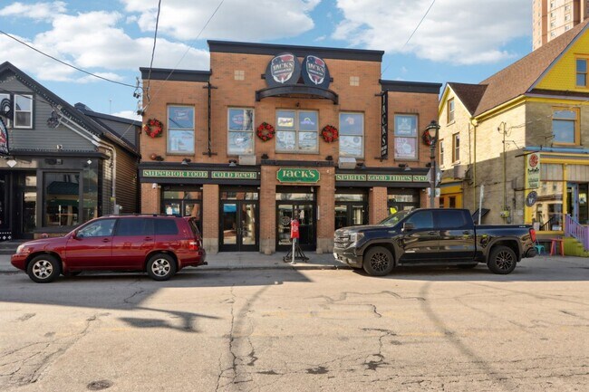 Building Photo - ? Steps from Brady St! Bright 2BR with FREE Laundry & Pet-Friendly Living