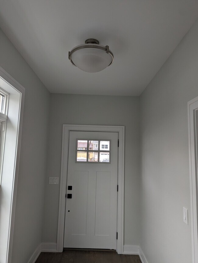 Foto del edificio - 8300 W 111th St