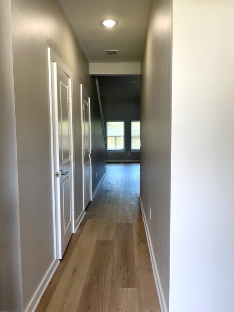Entrada - 10565 Brothers Ln