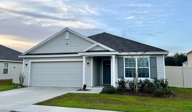 Building Photo - 19033 NW 165th Ln