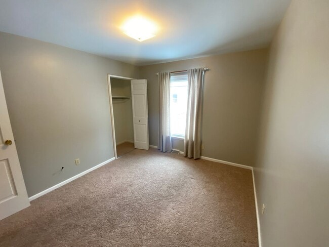 Building Photo - Home for the Holidays!! -TSC school