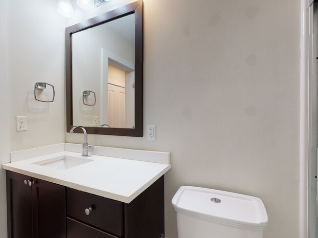 Foto del edificio - 839 Parker St