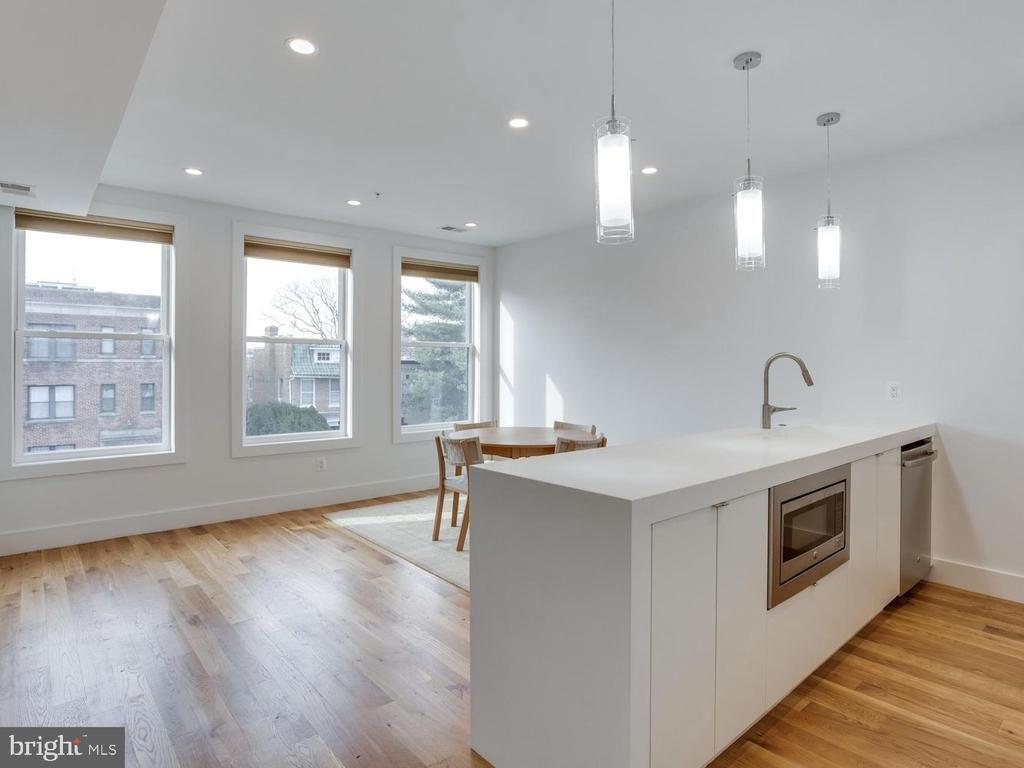 Primary Photo - 254 15th St SE