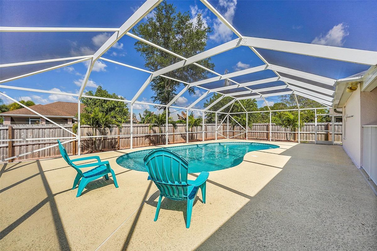 Foto principal - 1598 SW Curry St