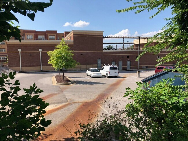 Foto del edificio - 1319 1/2 College Street