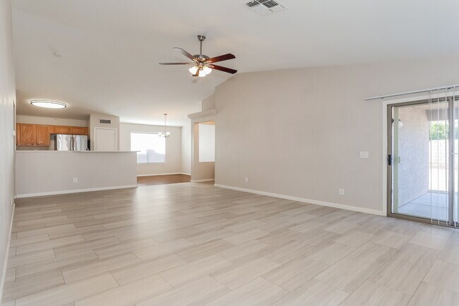 Building Photo - 14338 N 129th Ave