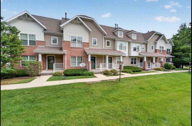 Foto del edificio - 707 Cricket Ln