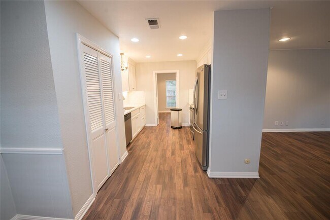 Foto del edificio - 1149 Roaring Springs Rd