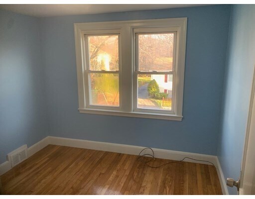 Foto del edificio - 19 Ledgebrook Rd