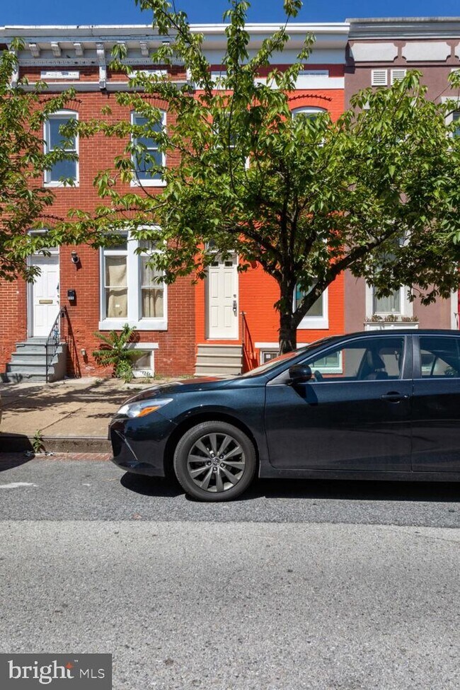 Building Photo - 408 N Collington Ave