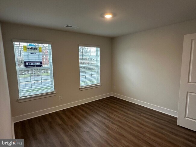 Foto del edificio - 1801 Harvest Dr