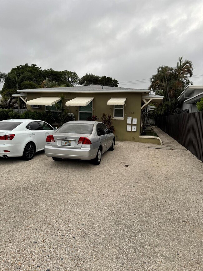 Building Photo - 1141 NE 16th Ave